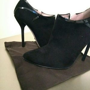 Gucci suede boots